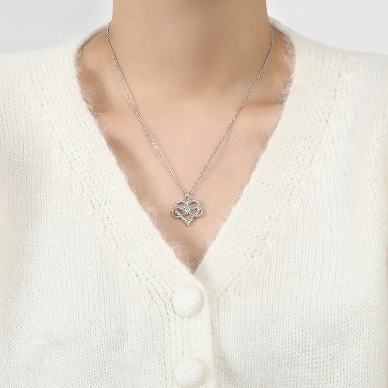 Infinite Symbol 8-Figure Heart Sweater Chain Niche High-Grade Love Necklace