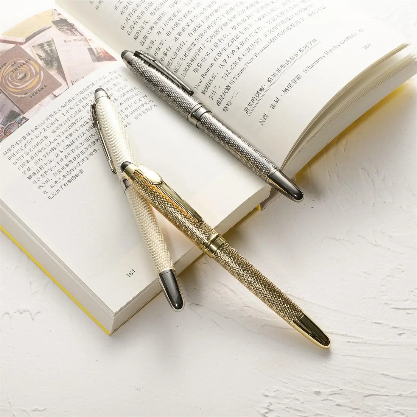 Maxery High Quality Luxury Brass Fountain Pen with Different Color Fountain Pen as Special Gift Stationery