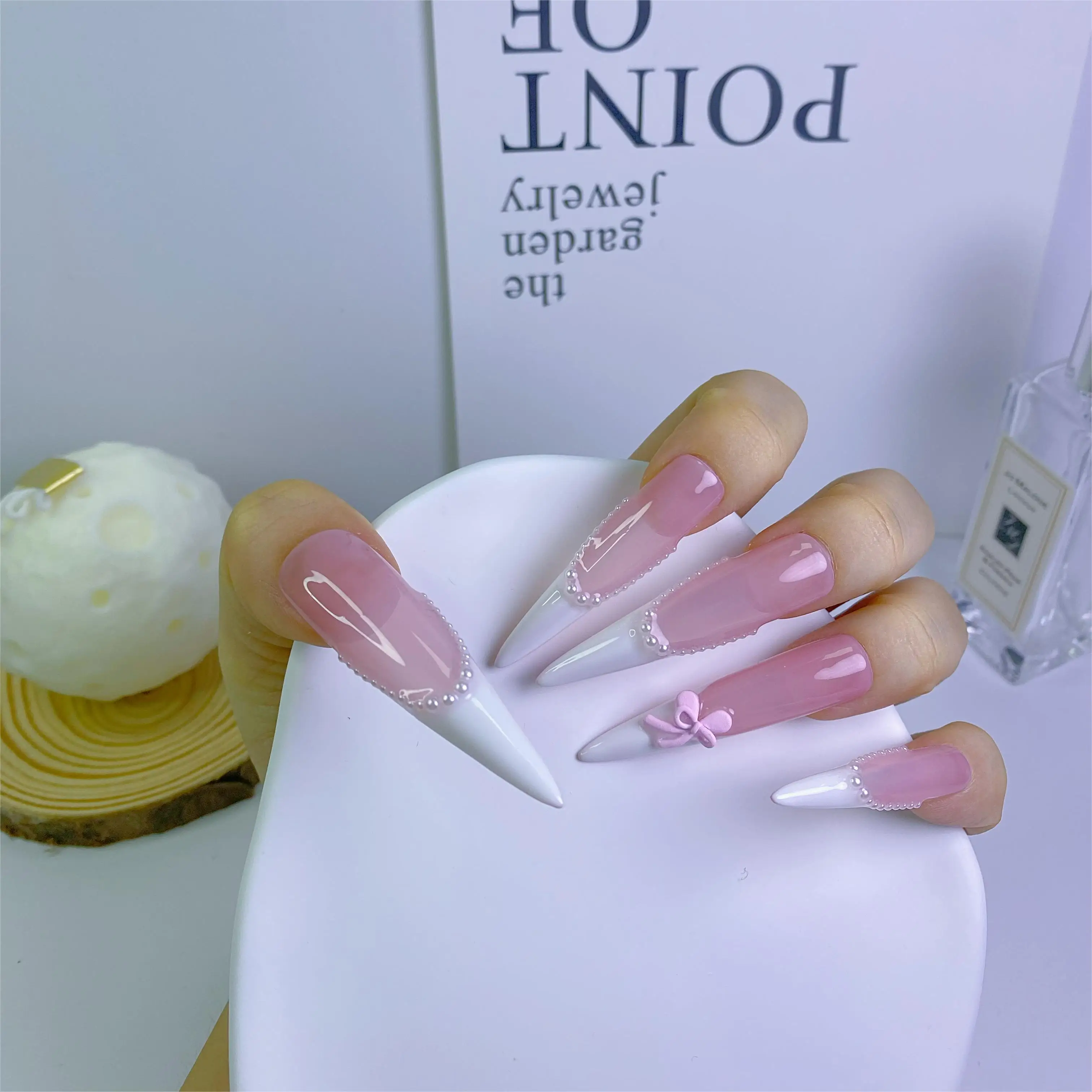 Wholesale Extra Long Press Nails  Beautiful Luxury Customized Design False Nails