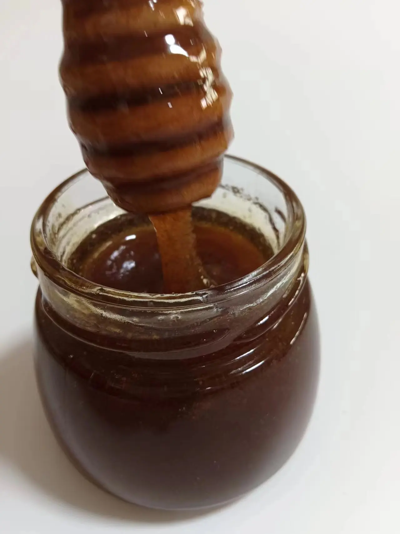Заводская цена черный мед упакованный в пластиковые бочки для продуктов питания и напитков