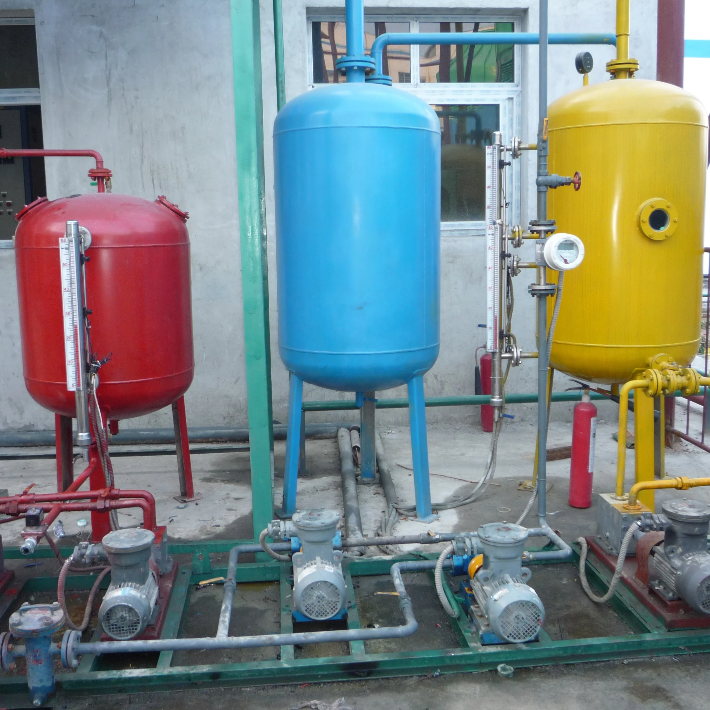 
Continuously into the waste oil refined oil products falling film evaporator Responsible finished product 