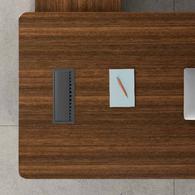 Стол для конференций из полированного алюминиевого сплава