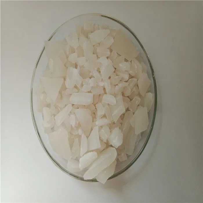 Low-iron aluminium sulphate