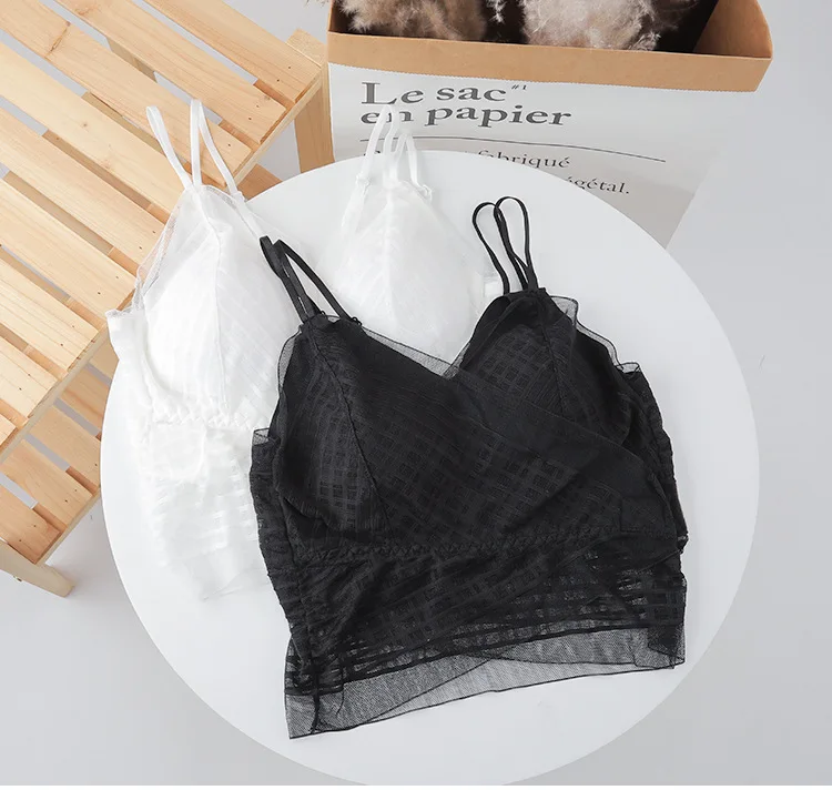 Summer girls bralette top strapless short beautiful back Cup vest tube top Wireless Bra large v-neck women lace chest wrap