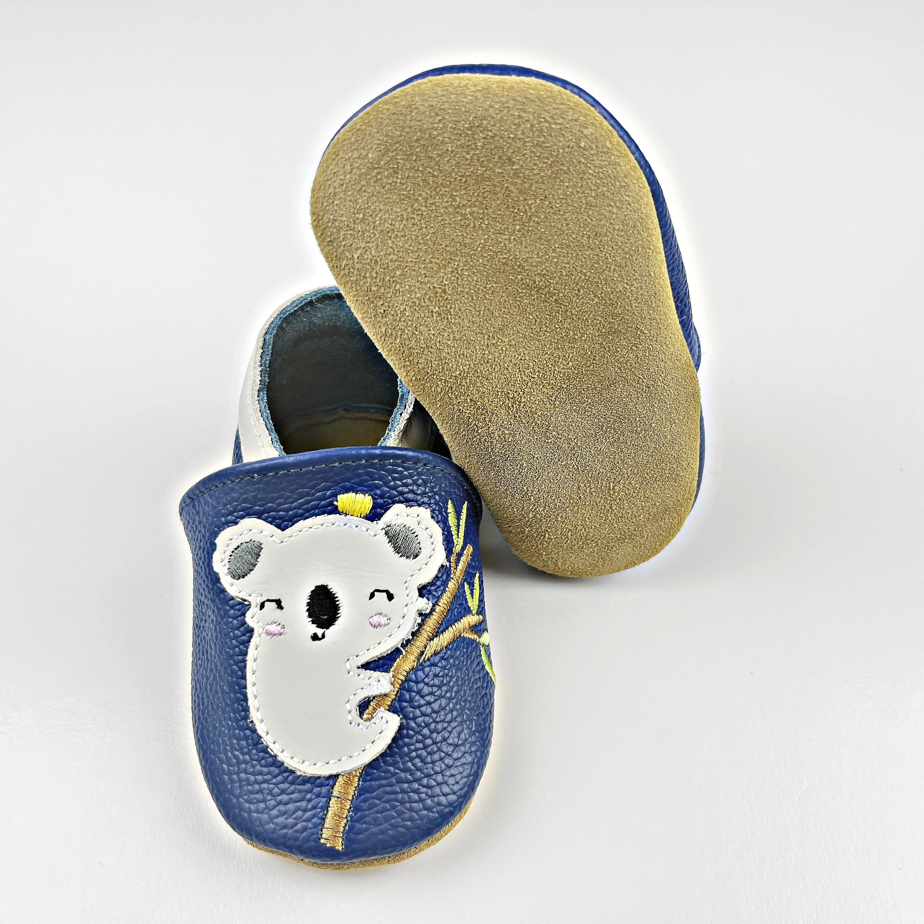 Bede Our factory wholesale cute koala shape baby learning walking shoes indoor baby shoes baby leather shoes