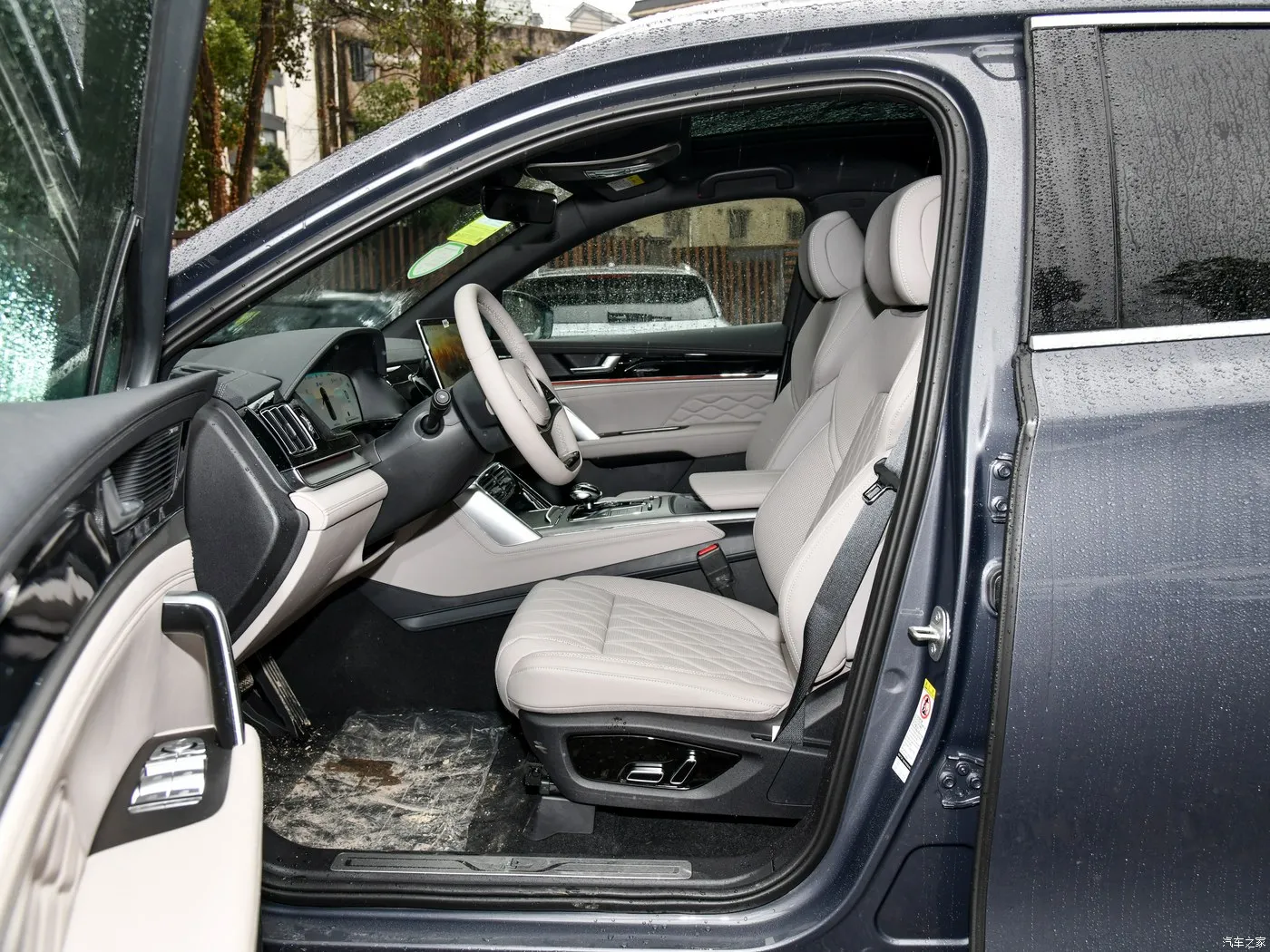 High Cost Performance 2024 BYD Tang DMi 635km Range electric vehicle Four-Wheel Drive Flagship Electric Car with 0KM USED