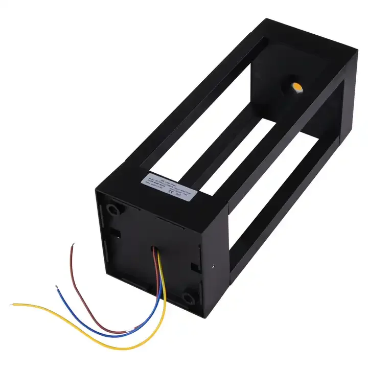 Waterproof IP65 110V 220V Outdoor LED Garden Lawn Light For Landscape Yard Pathway Post Lamp