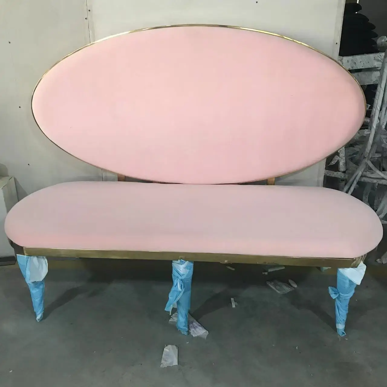 Pink Velvet Oval Shape Wedding Furniture Wedding Sofa frame Furniture design Made by Occasions Furniture