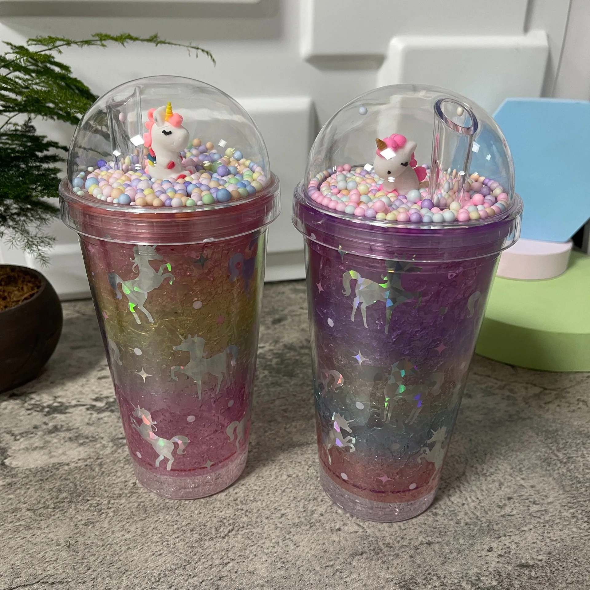 YWMX New Design Kuromi Cartoon Plastic Cold Water Glass Straw Cup Double-layer Glass Sequined Crushed Ice Cup Wholesale