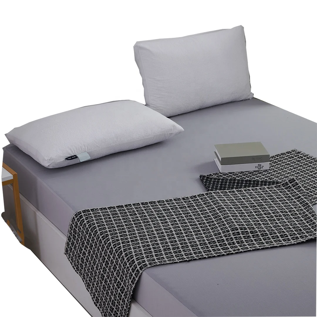 Factory Price Waterproof Mattress Protector Cooling Fabric Same Type Plain Style Bed Protection Pad Home Hospital Use