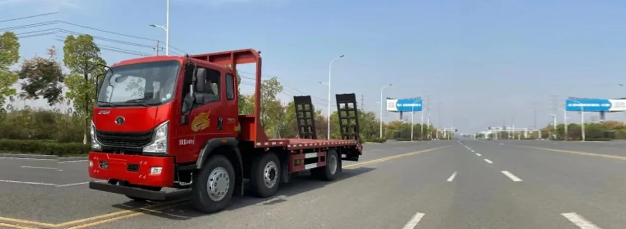 Good quality Dongfeng flatbed transport truck for 15 ton excavator flatcar flat truck platform lorry excavator flatbed trailer