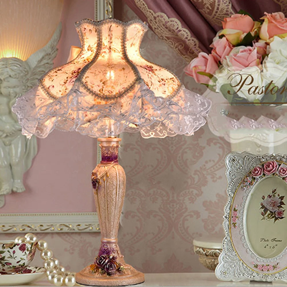 Hot hotel engineering light fixture exported fabric lampshade Resin lamphouse Antique table lamp