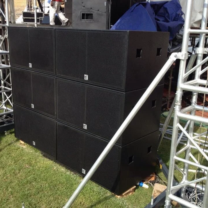 speaker subwoofers + speaker horns + dj equipment