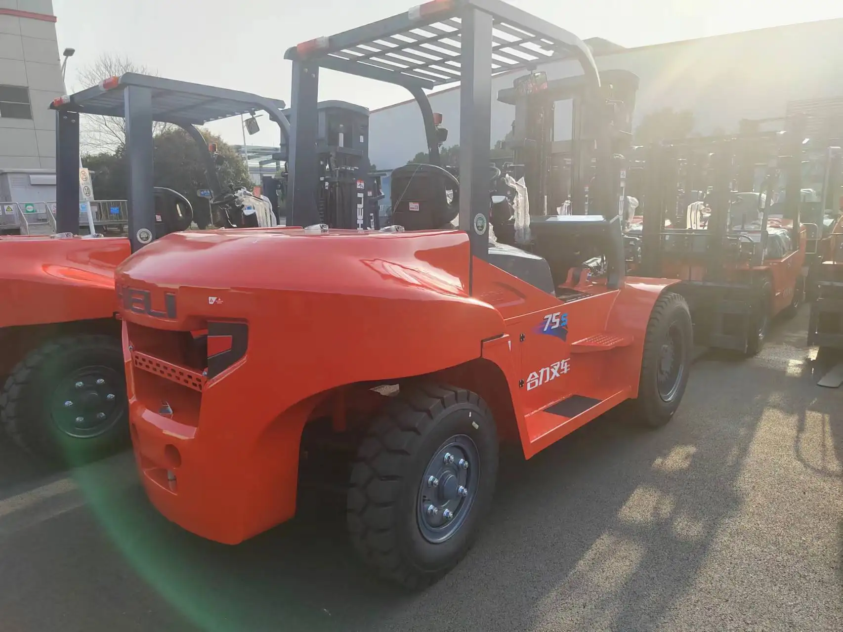 Used Mini Diesel Forklift heli 7.5Ton 3 Ton 5 Ton 7 Ton 3 Masts 4.5m Low Price Forklift Engine Used Heli Forklift in Shanghai