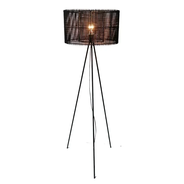 Wholesale hotel stand light decorative modern rattan tripod floor lamps for living room