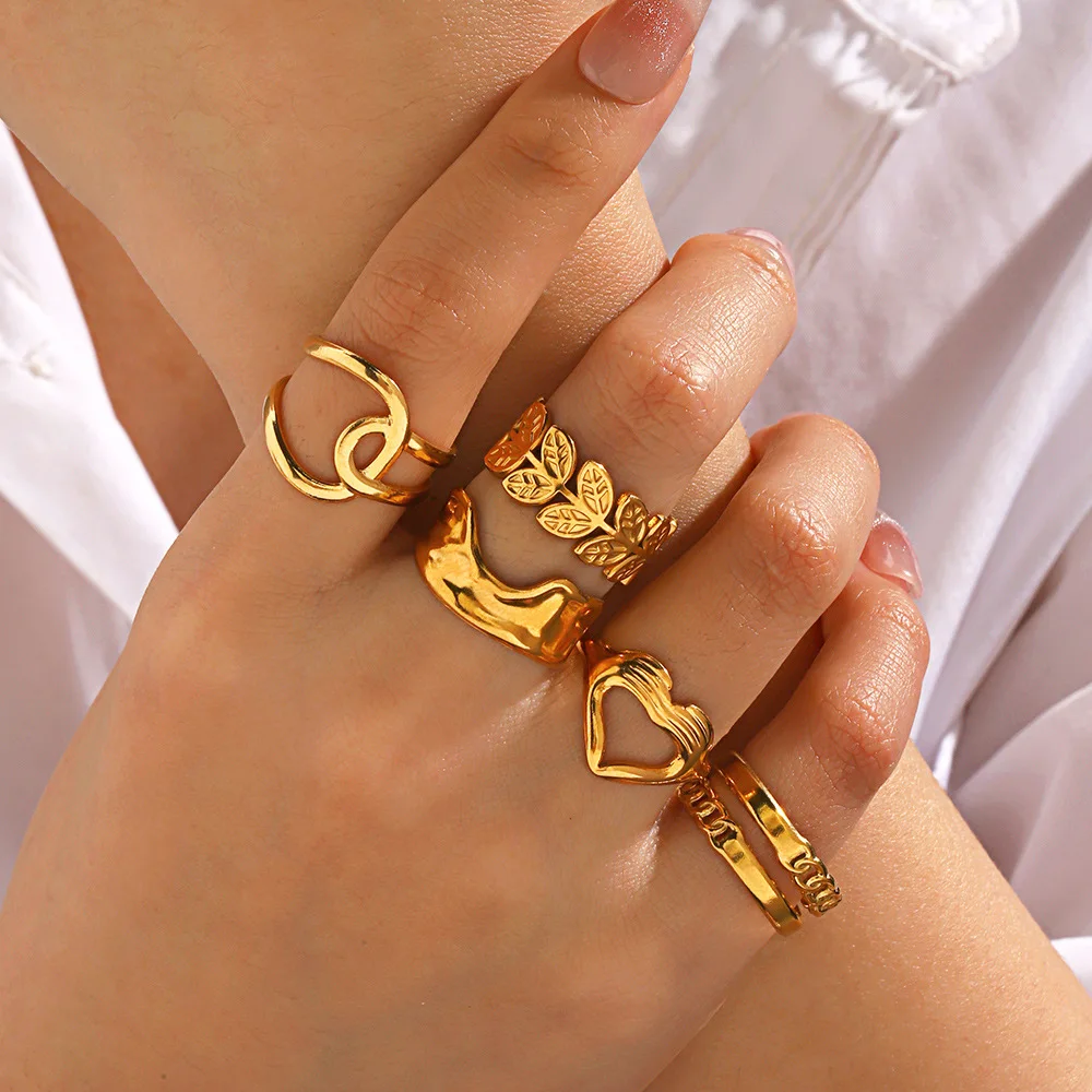 Custom fashion rings heart-shaped hollow rings 18k gold-plated stainless steel geometricrings jewelry women