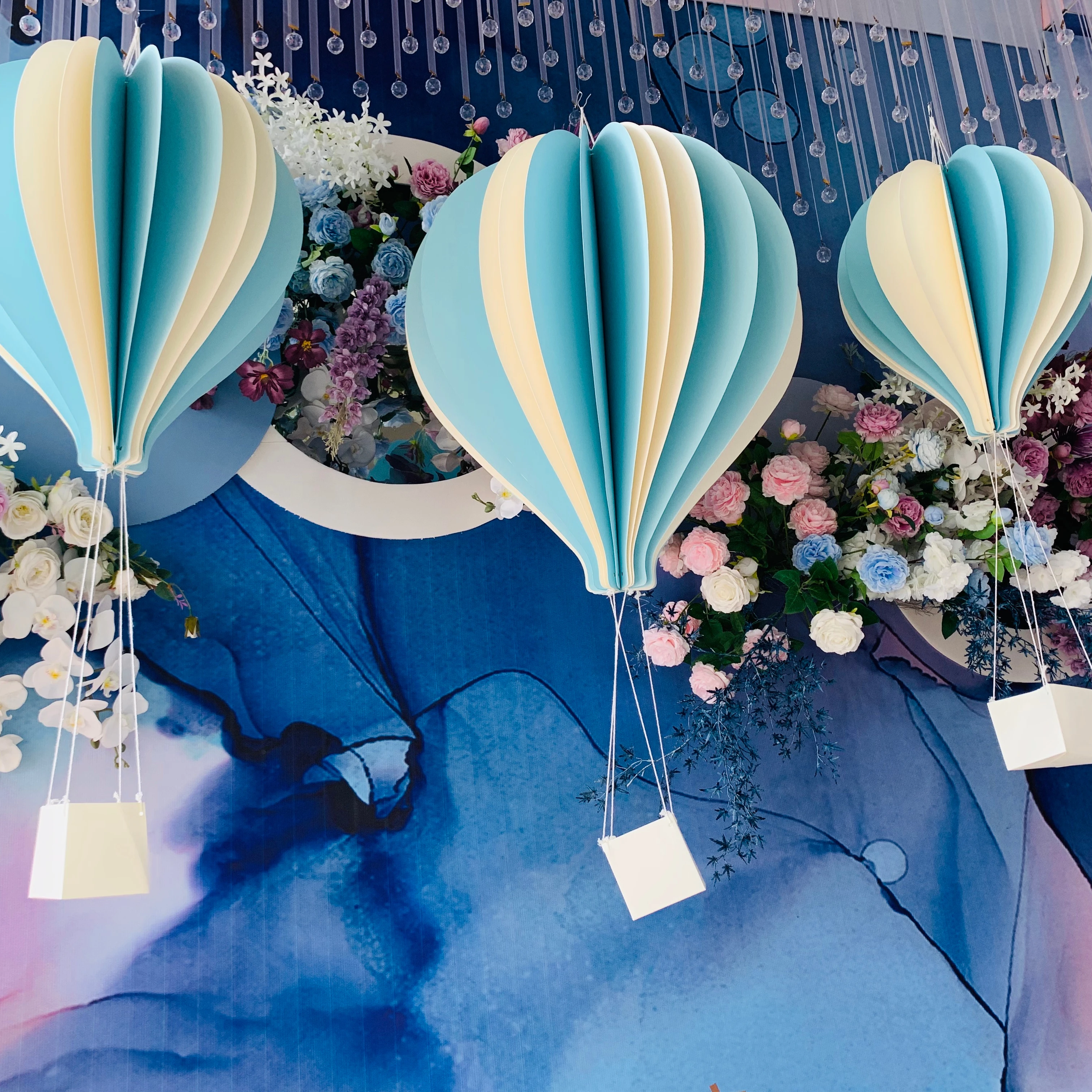 q157 New Interior Ceiling Decoration Color Paper Hot Air Balloons Wedding Event Paper Ceiling Decoration Hot Air Balloon