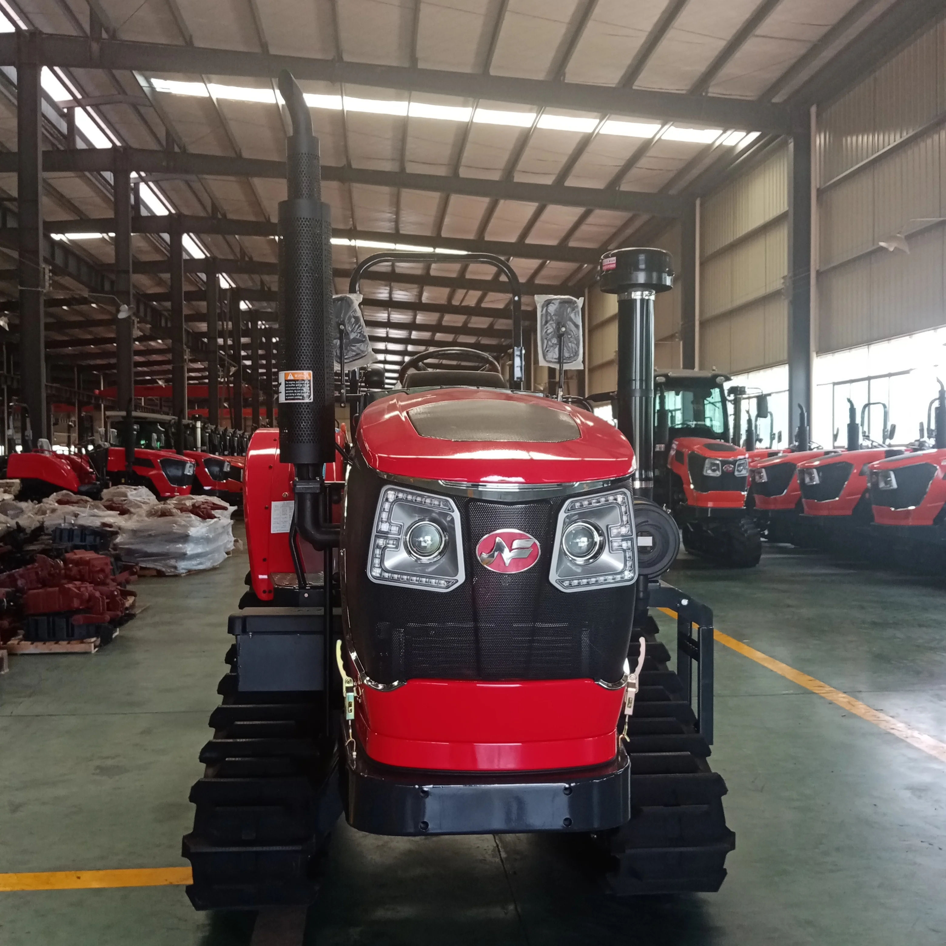 Clj High Quality Tractor 90HP NF Rubber Crawler Nfg 902 for Agriculture Hot Sale
