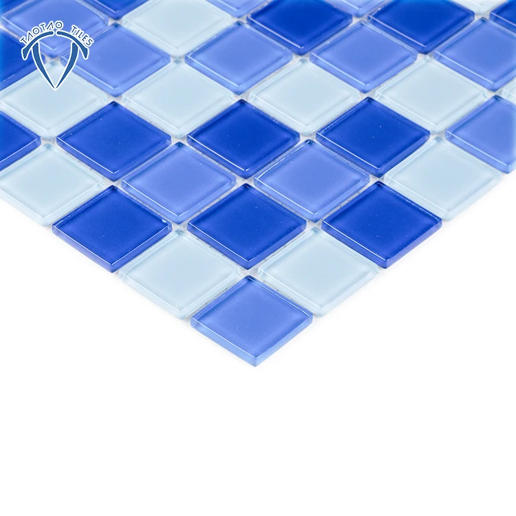 Плавательный бассейн дома декоративные стены плитка стеклянная мозаика желтая синего цвета