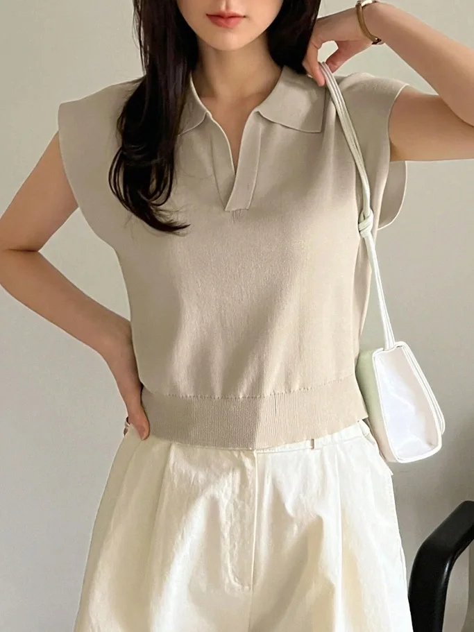 French High-End European American V-Neck Sleeveless Knitted Vest Black Slim Interior with Polo Collar Ice Silk Winter Style