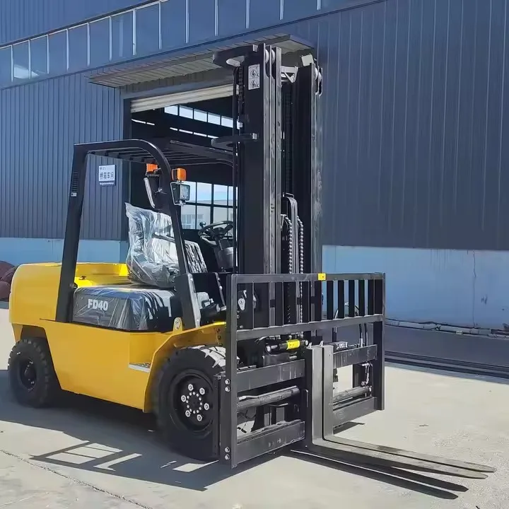 China factory 4000kg diesel forklift 4 ton fork lift with japan Mitsubishi engine traceless tire