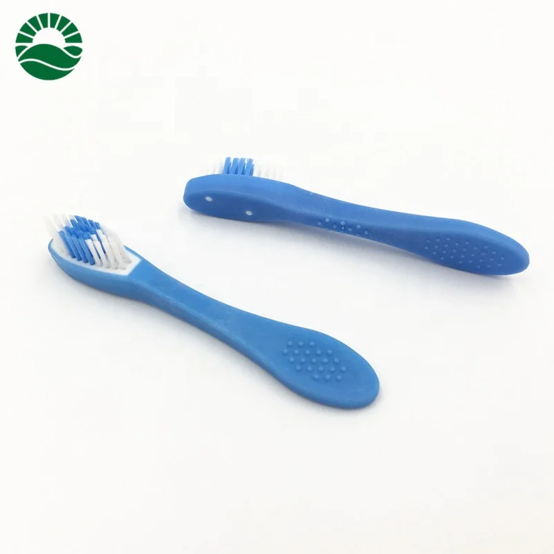 Зубная щетка хорошего качества из мягкой