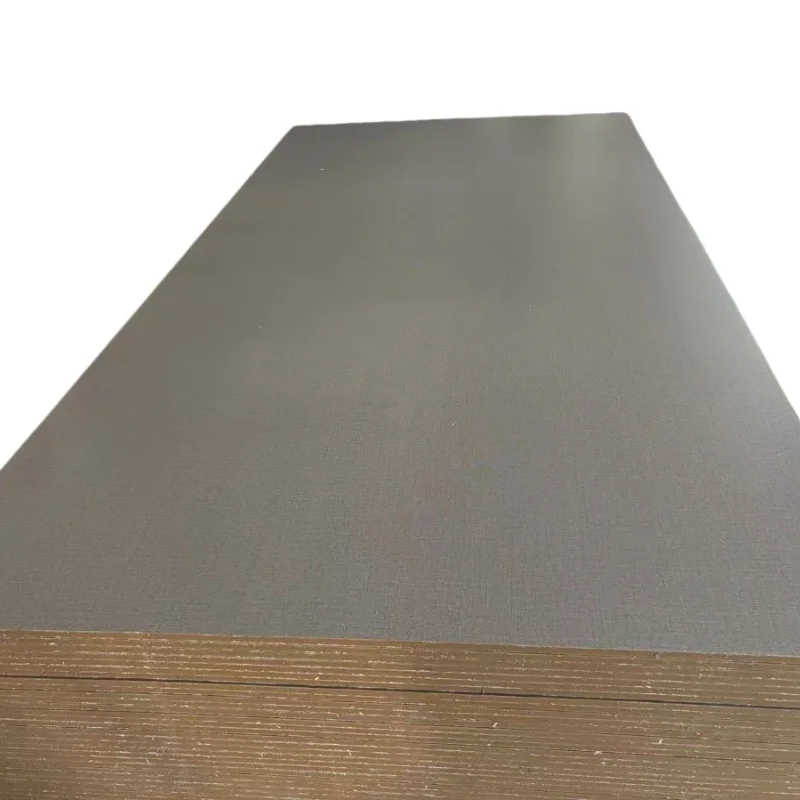 Environmentally friendly 18Mm melamine MDF laminated shipboard produced in our own factory.