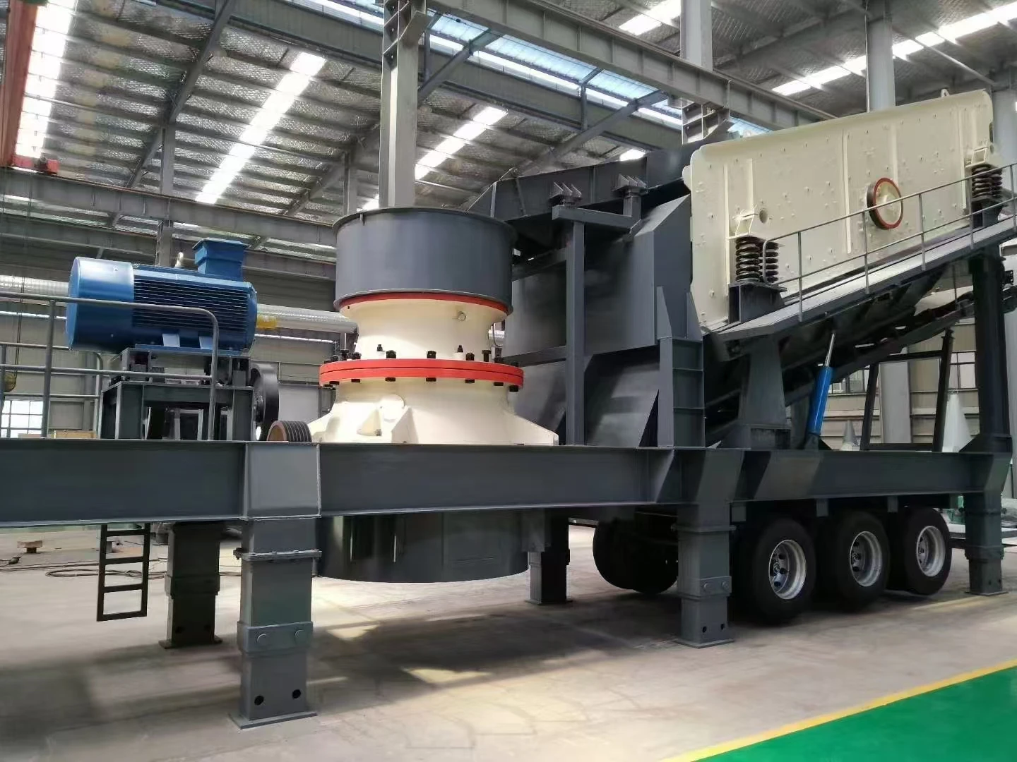 Large Capacity Mobile Jaw Crusher Station Limestone Granite River Stone Crusher Plant