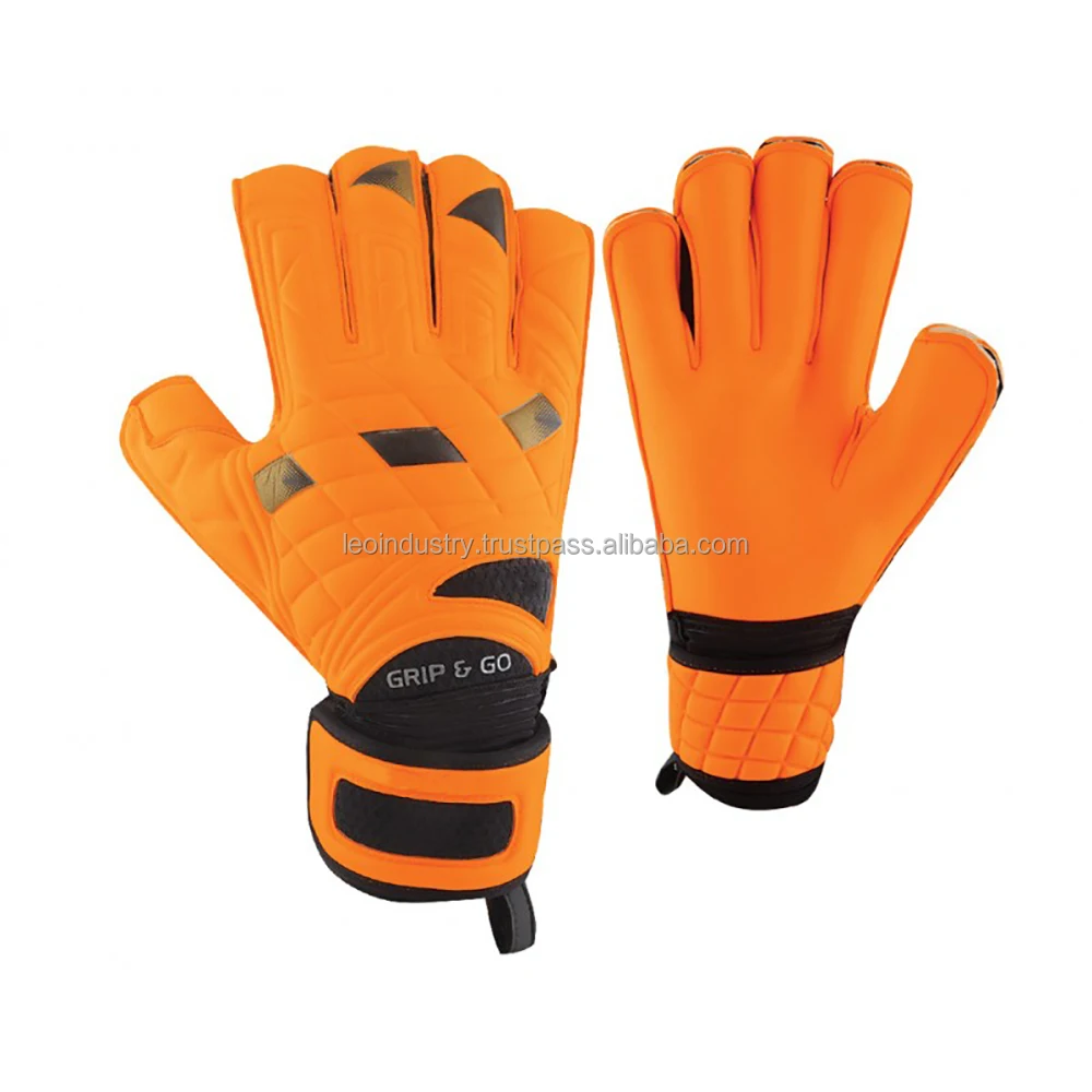 GOALKEEPER GLOOVES (10)