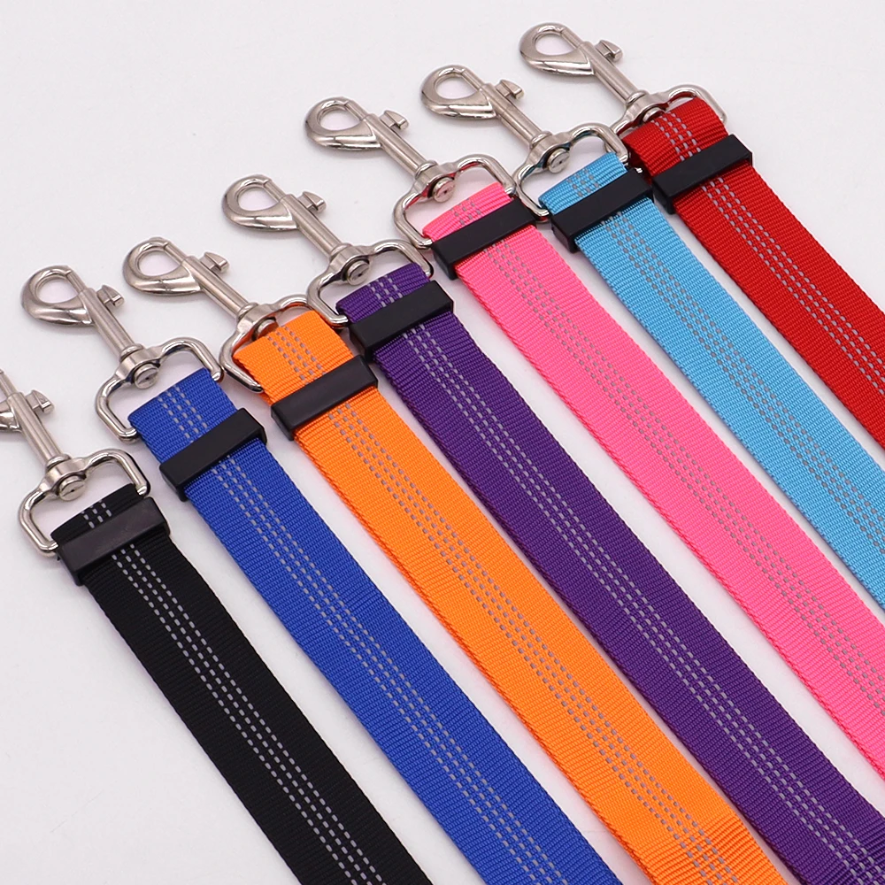 Factory Wholesale Safety Heavy Duty Durable Retractable Adjustable Bungee Nylon Dog Pet Vehicle Car Seatbelts Seat Leash Belt