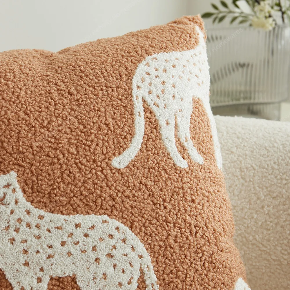 Custom Teddy Fleece Fabric 18x18inch Pillows Cover Embroidered Cushion Cover