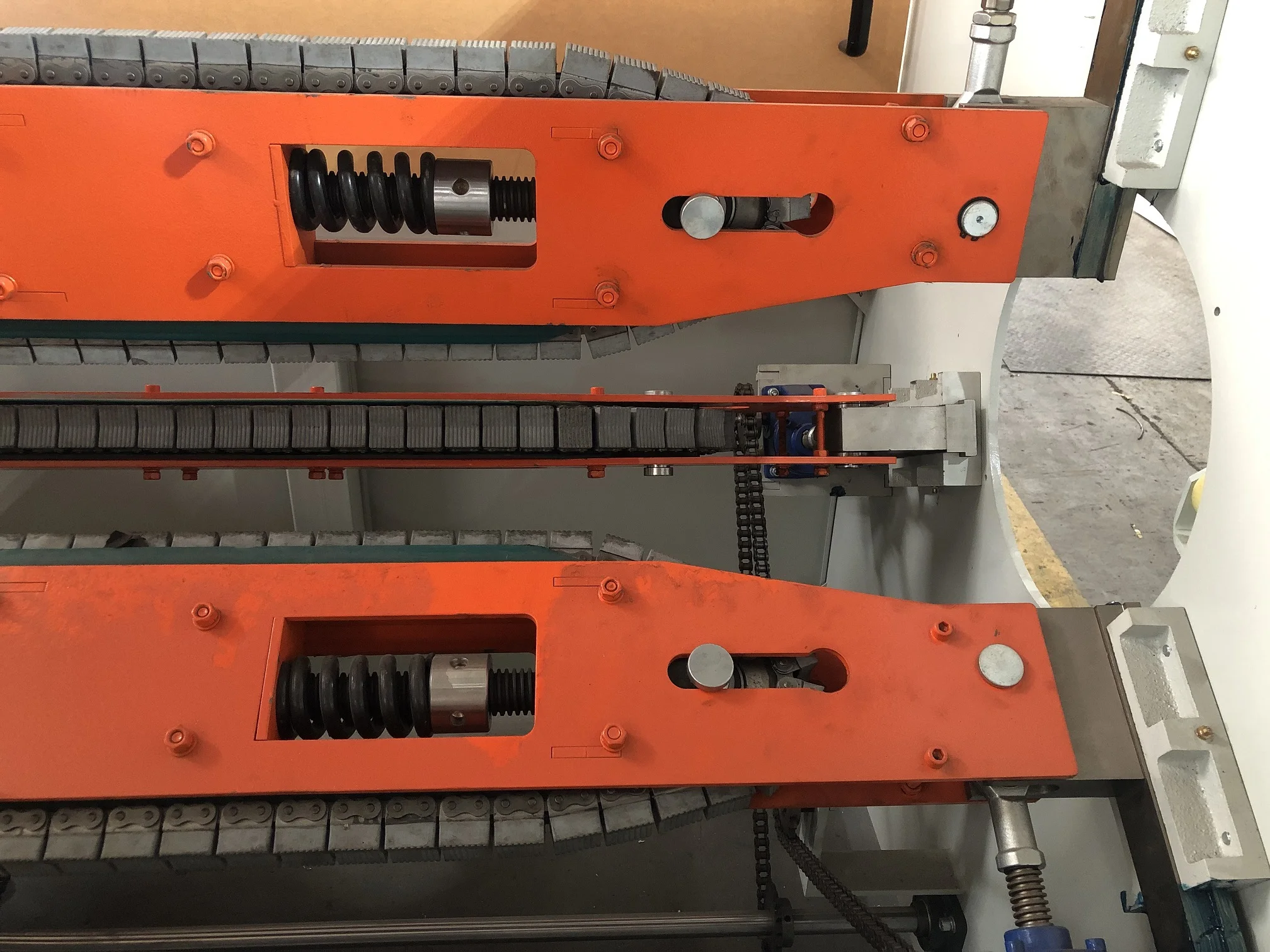 
3 claws rubber haul off pulling machine pipe haul off machine tractor 