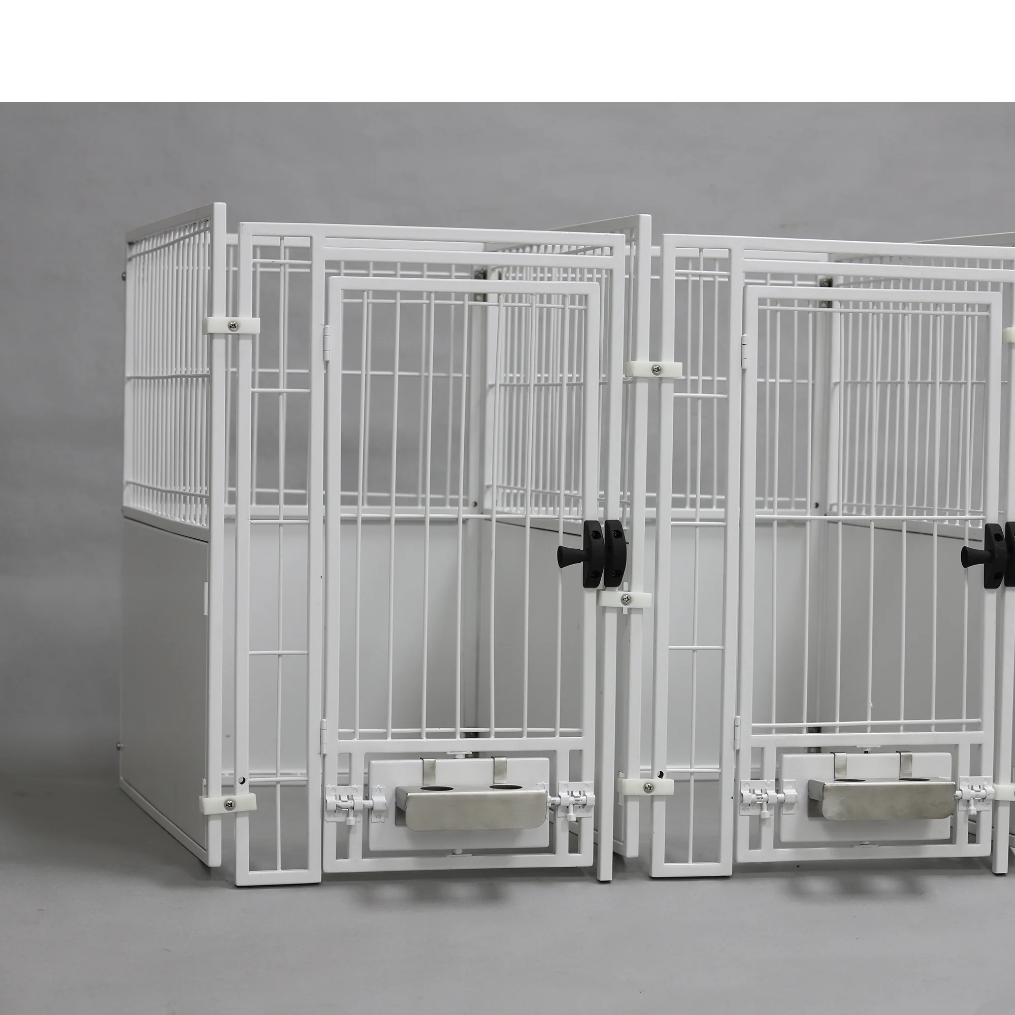 AEOLUS Powder Coated Galvalume Kennel with Wire Grid Door Walk-in Kennel System