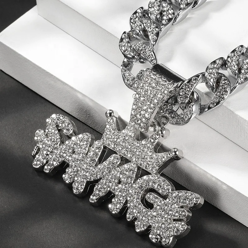 Manufacturer hip hop fashion zinc alloy pendant necklace rhinestone luxury trendy necklace jewelry