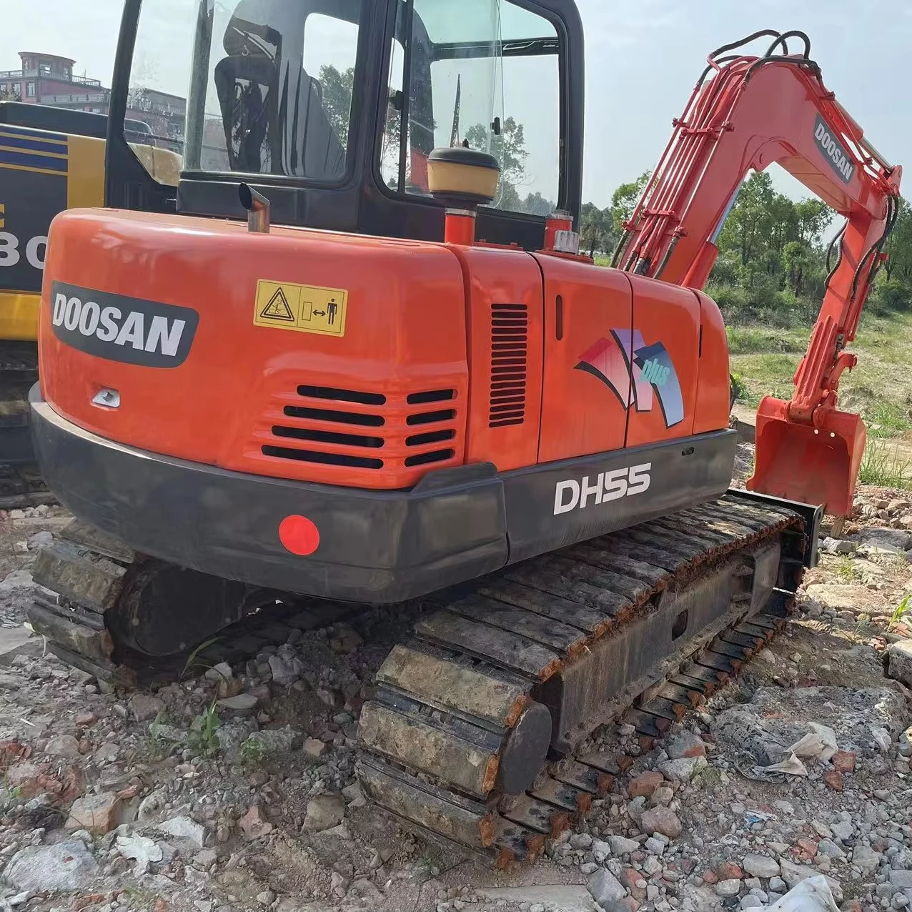Good Quality Used EXcavator Machine Doosan DH55 for sale with lower price in ShangHai Japan Brand