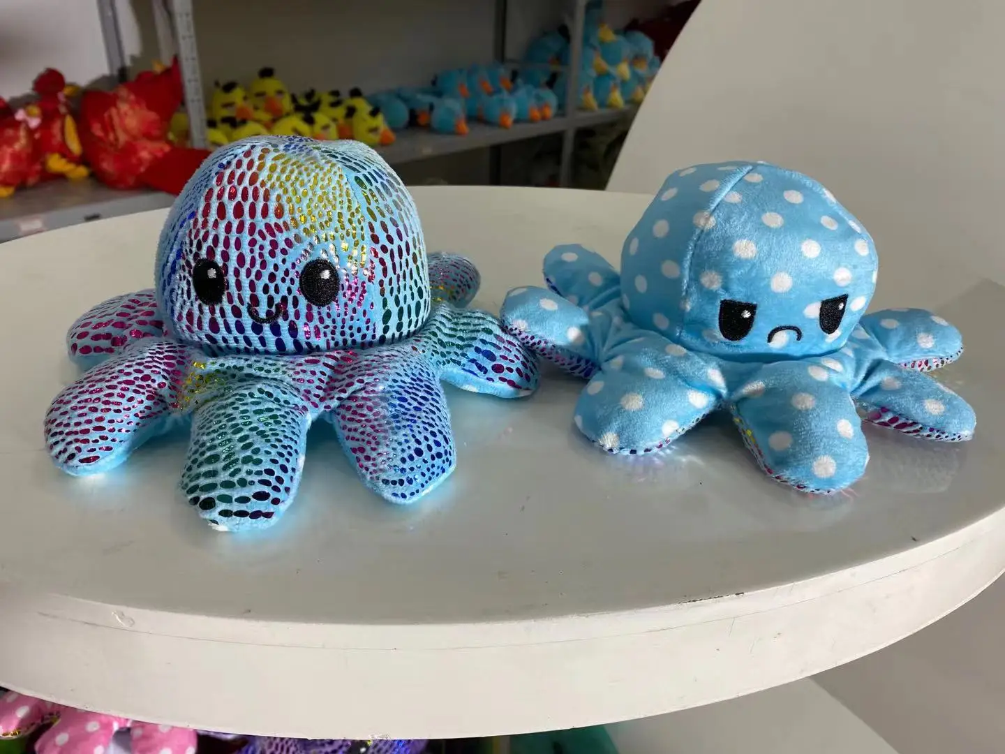 reversible octopus plush doll  20cm cheap plush toy flip colored octopus plush toy without lighting