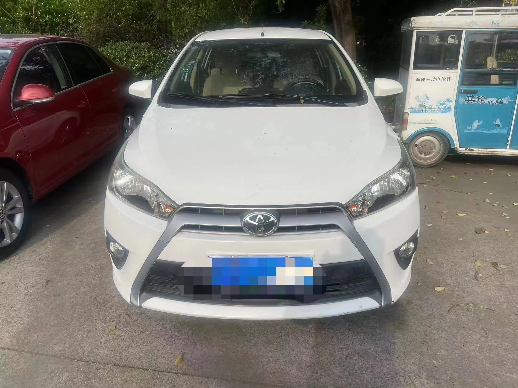 Высокое качество 2014 б/у автомобили GAC Toyota Zhixuan низкая цена небольшой Подержанный автомобиль оптом