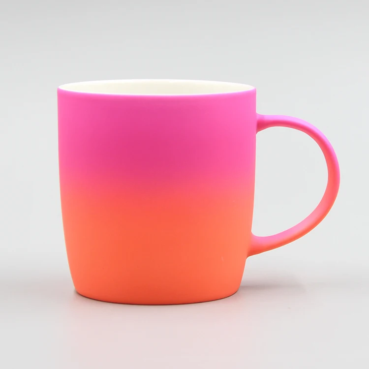 Custom spray gradient color gorgeous ceramic soft touch coating coffee mug