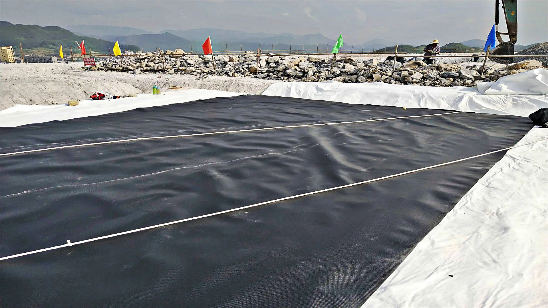 2.00mm Geomembrane High Quality HDPE LDPE EVA Waterproofing Geomembrane For Mining Meservoir Dam Fish Pond