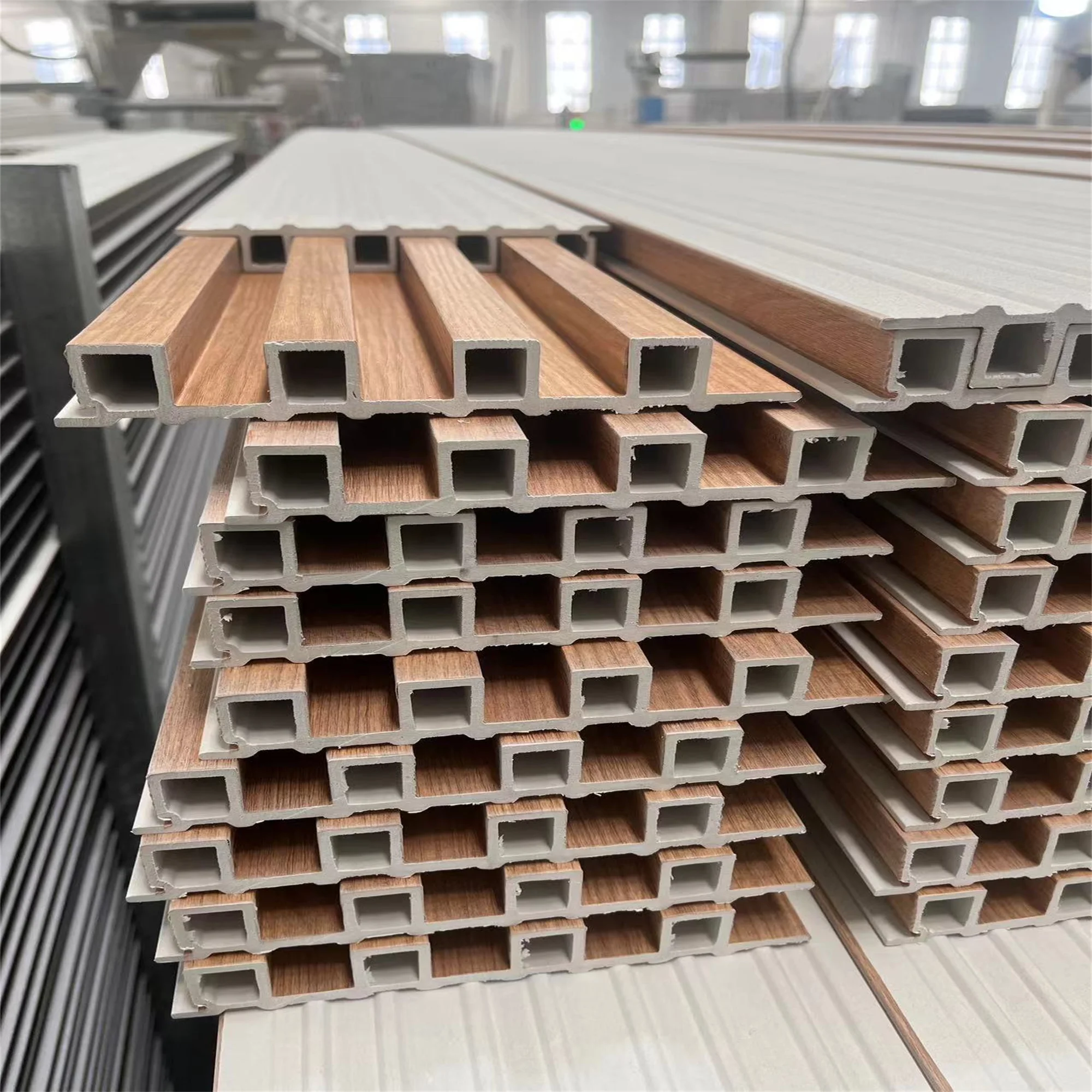 Lamina Wpc Panneau Mural Cannele Pvc LAMBRI Paneles Ranurados Slat Wpc Fluted Wall Panel  Interior