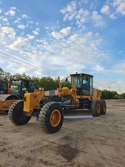 China cheap  on the stock GR215 tractor road grader wheel-type grader with low price