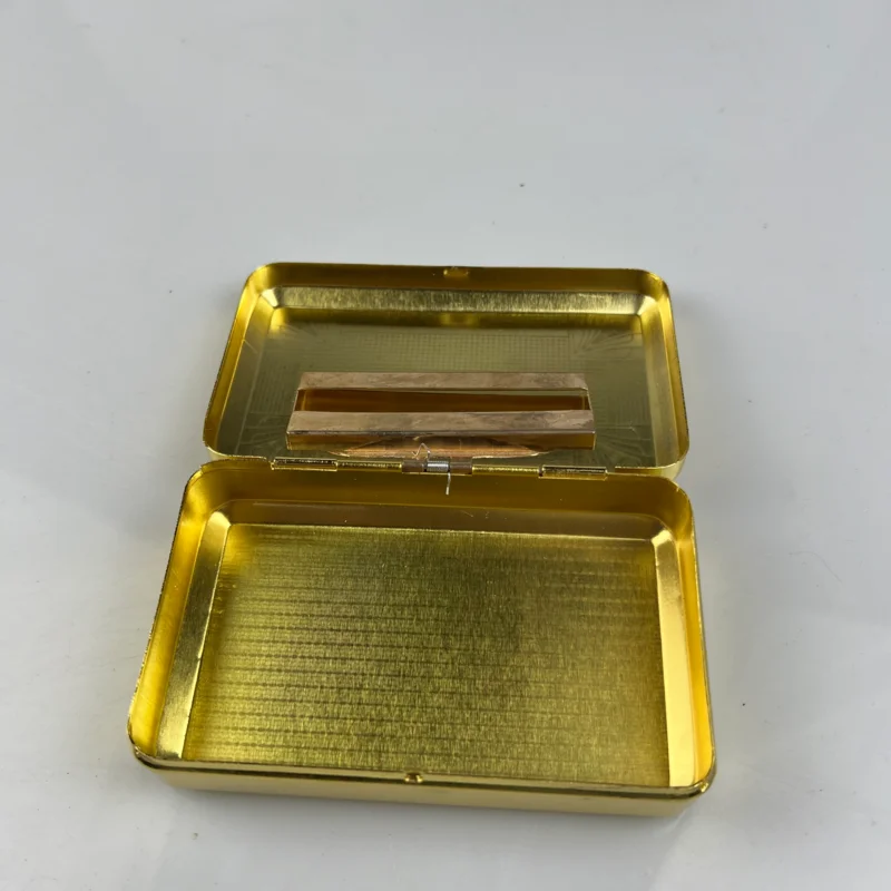 Factory Direct Sales Portable metal cigarette box Customizable personalized cigarette box