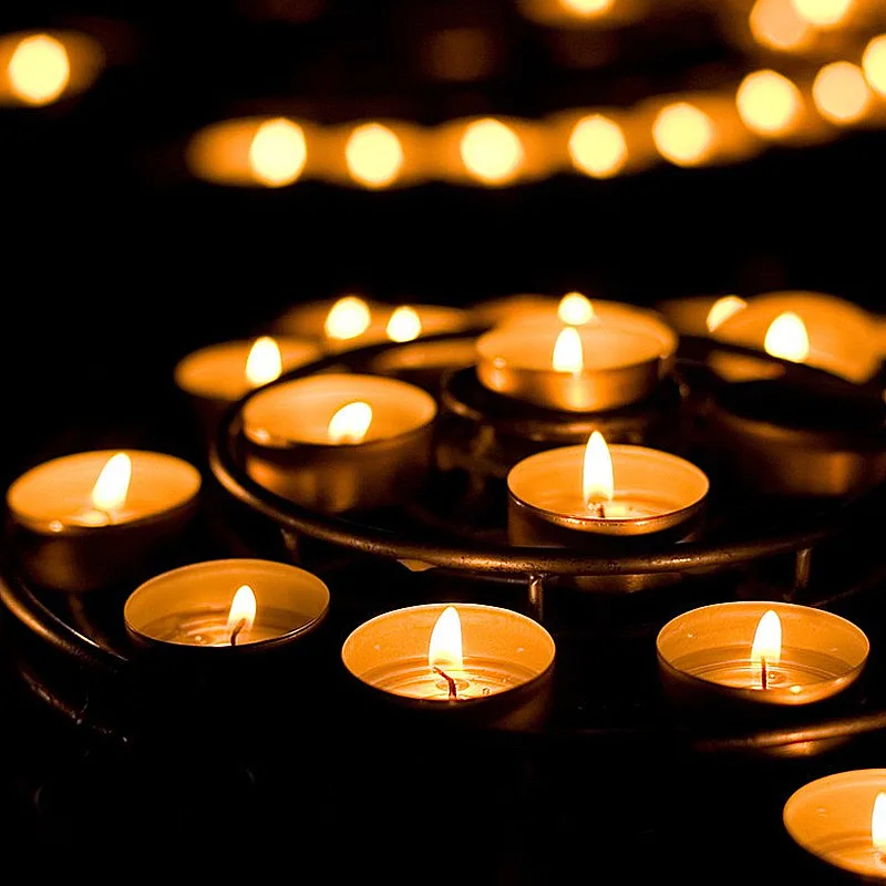 Wholesale Various Scents Paraffin Wax Tea Light Candle For Date Meditation Aromatherapy Festivals Boil Tea