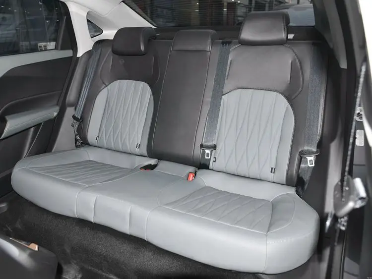 Changan Yida 2023 new gas car in stock 1.5T GDI DCT Flagship model Sedan Automobile changan yida cheap gasoline car