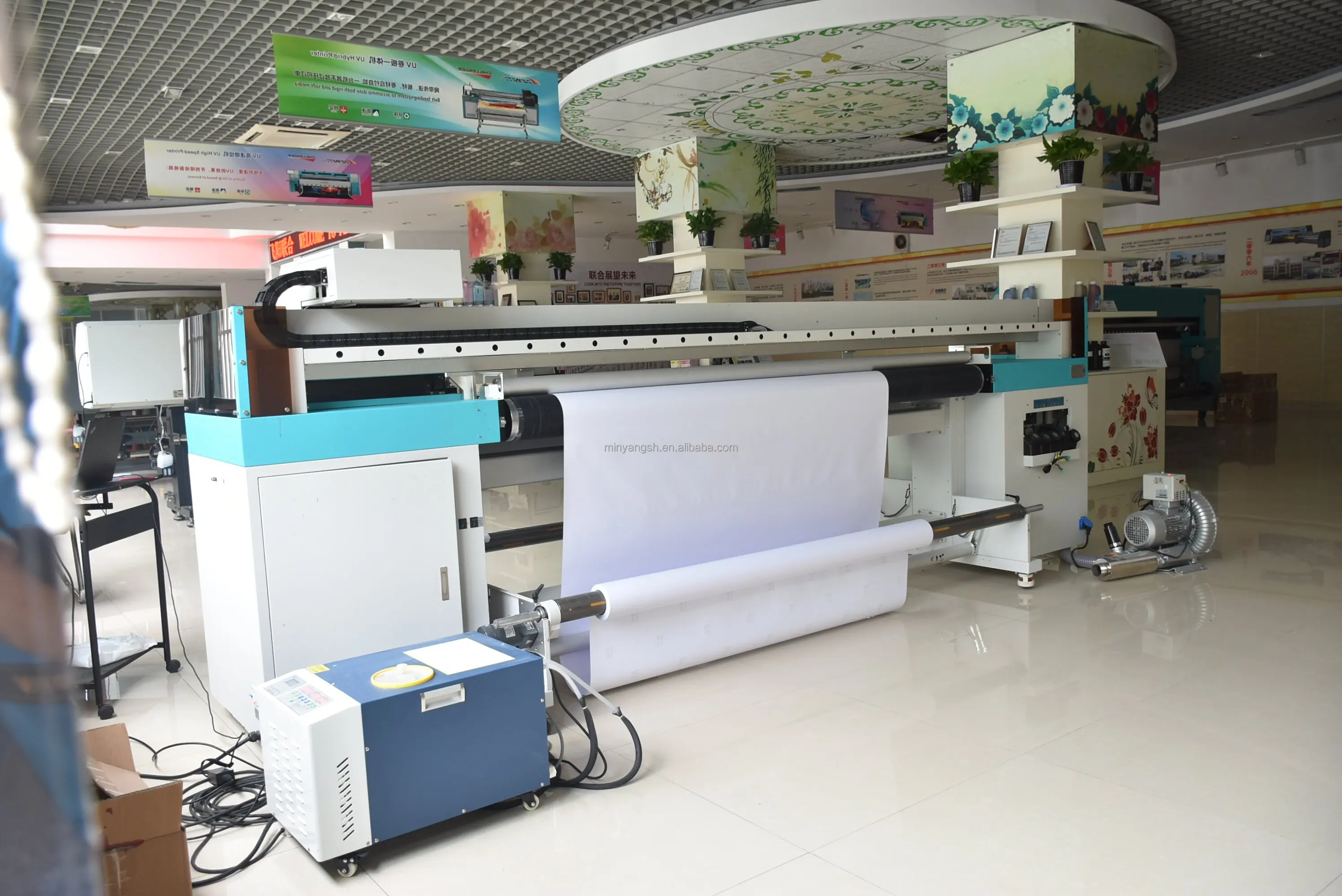 FYUnion FY-UV2200W 2022 High Quality Sticker self adhesive vinyl  banner Printing UV Roll To Roll Printing Machine