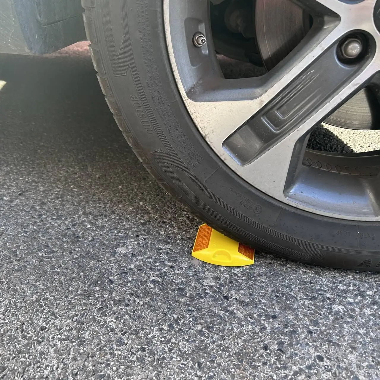 Plastic Road Studs White Cat Eye ABS Plastic Traffic Reflective Road Stud Lights Reflective lights