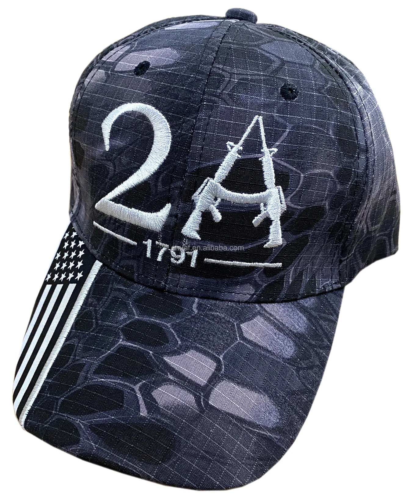 Wholesale 6 Panel  Embroidery Campaign Election Republican USA 2024 Woven Label Patch 2A Cap Black Camouflage Hat