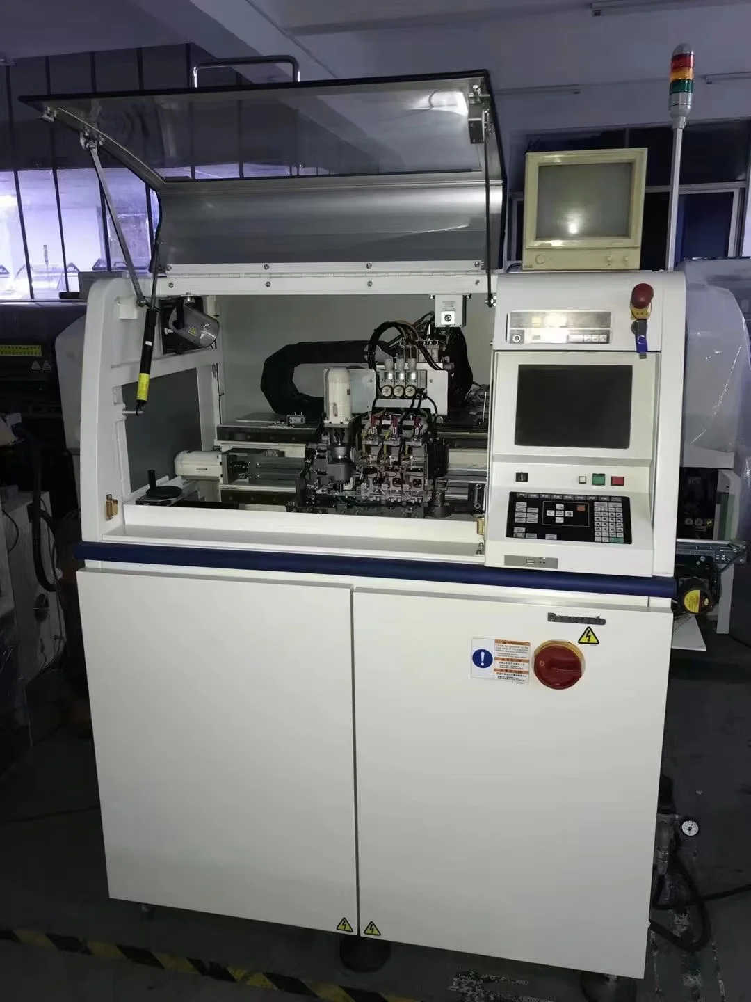 High Quality High Precision Glue Dispenser Machine Automatic Used Machinery Hot Melt Glue Dispensing Machines