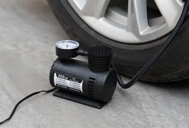 Spot low price air compressor pump Portable mini high pressure Tire inflator 12v dc for car Motorcycle