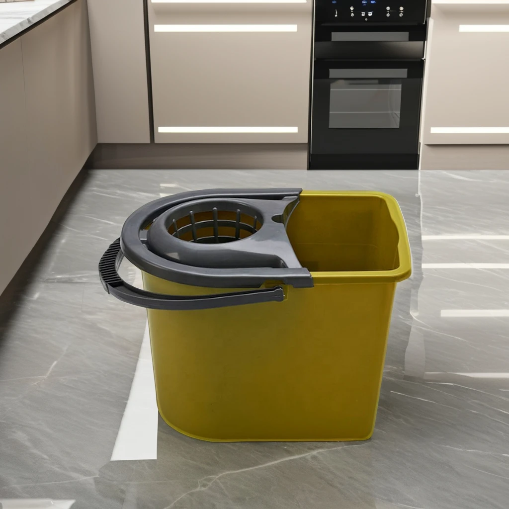 China Wholesale New Designer Cleaning 360 Roller Magic Practical Plastic Mop Bucket